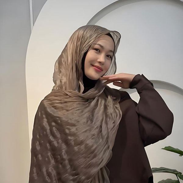 Sunscreen Pleated Pearlescent Silk Headscarf