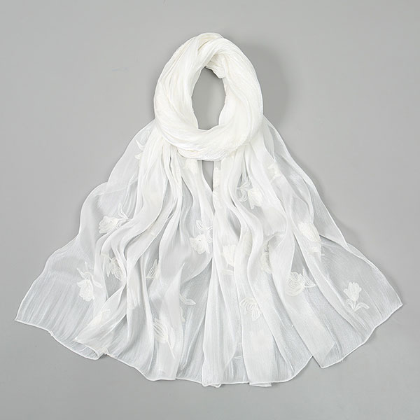 Seaside Sunscreen Embroidered Pleated Shawl